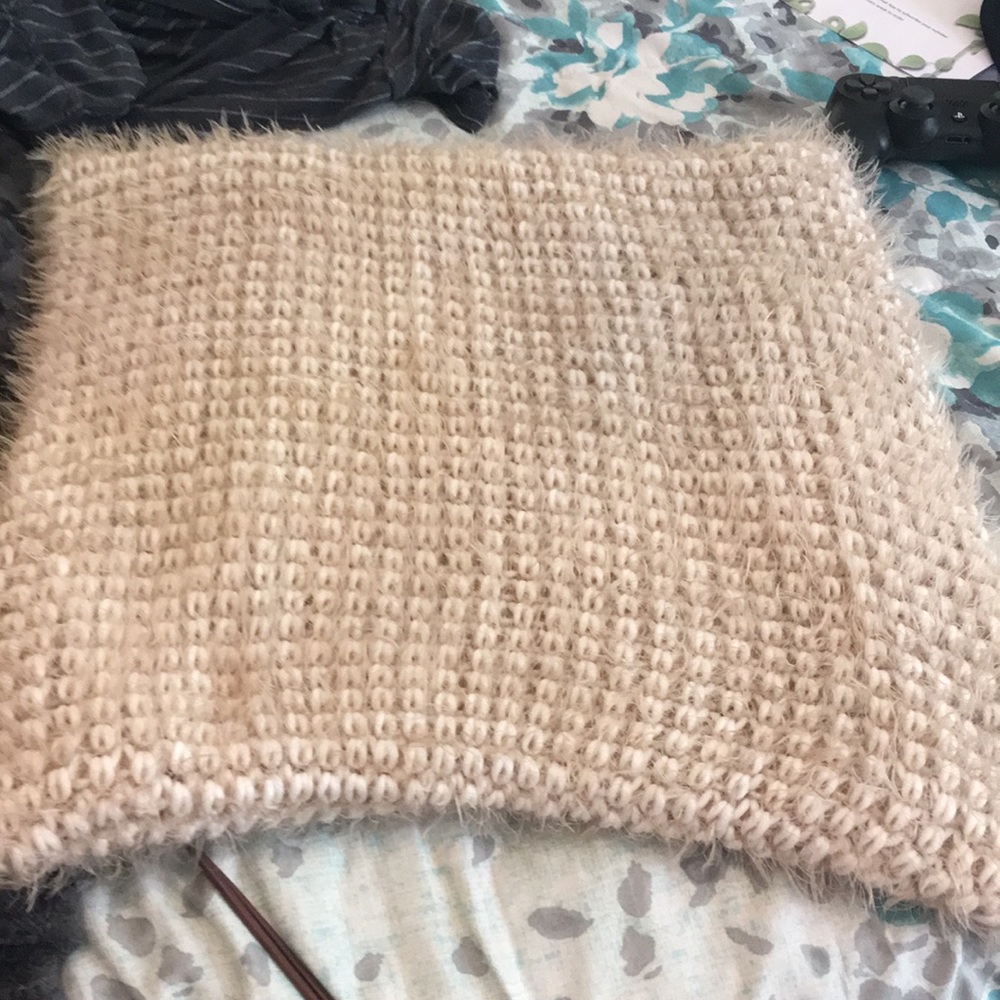 Scarf - Picture 2 of 3